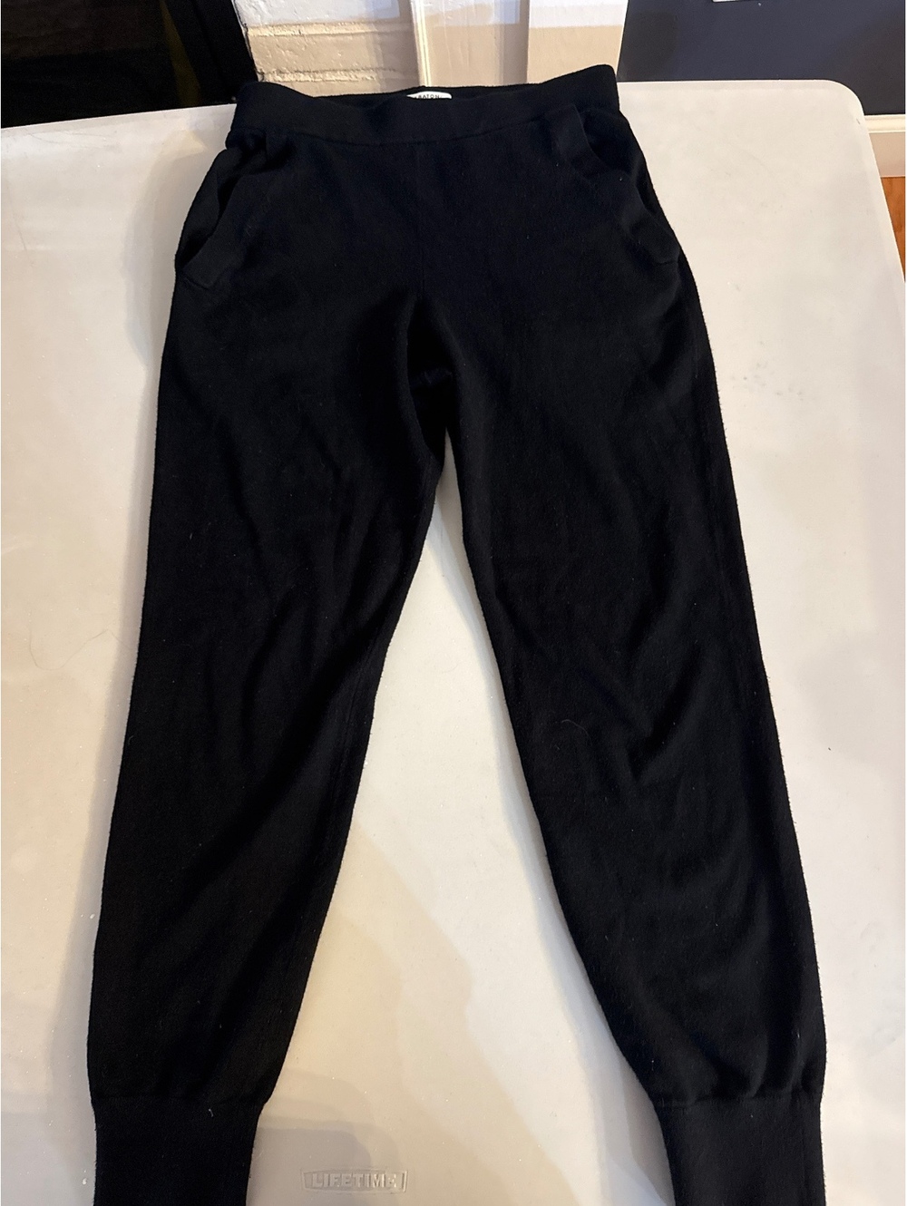 Aritzia Babaton knit joggers size S